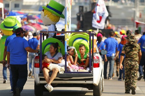 Se llevó a cabo el segundo desfile del Carnaval de Veracruz 2019. Participaron comparsas, batucadas y carros alegóricos. 