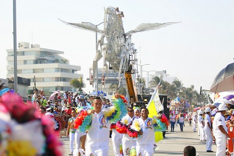 Se llevó a cabo el segundo desfile del Carnaval de Veracruz 2019. Participaron comparsas, batucadas y carros alegóricos.