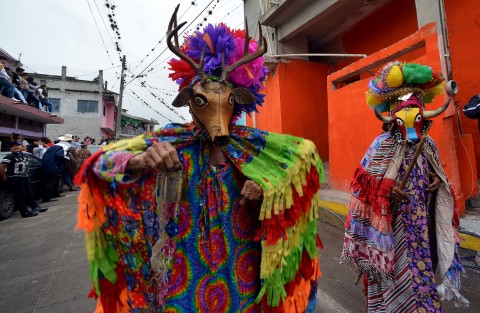 Como cada año gracias a la buena organización  de los habitantes y sin el apoyo de ninguna autoridad municipal o de gobierno, se realizó el carnaval afromestizo de la comunidad de Coyolillo.  