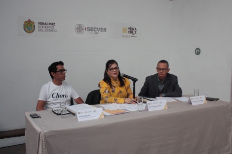 En conferencia de prensa, la directora del IVEC, Silvia Alejandre Prado; el titular del Departamento de Publicacioes del IVEC, Agustín del Moral Tejeda; y Antonio Bonilla, Coordinador e la 30a Feria Nacional del Libro Infantil  y Juvenil, Xalapa 2019, dieron a conocer las convocatorias para el Programa Editorial 2019 así como las correspondientes para libreros, expositores, talleristas, grupos  artísticos, voluntarios, diseñadores y escritores, para la Feria del Libro. Las mismas se pueden consultar en www.ivec.gob.mx/convocatorias.html 