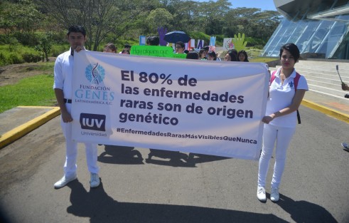 Autoridades del municipio de Teocelo participaron en el primer foro nacional <em>Enfermedades Raras más Visibles que Nunca</em>, el cual se llevó en el CRISVER dirigido por Emilio Martínez Cruz y fue organizado por la Fundación Genes Latinoamérica; destacó la presencia de la directora del DIF Estatal Veracruz , Verónica Aguilera Tapia, y Mara Chama, presidenta del DIF municipal.