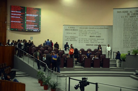 En un ambiente de camaradería y con la presencia de 40 diputados presentes durante la sesión extraordinaria el Congreso de Veracruz avaló la creación de la Guardia Nacional. 