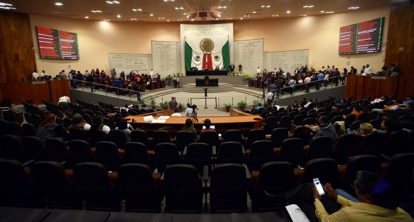 En un ambiente de camaradería y con la presencia de 40 diputados presentes durante la sesión extraordinaria el Congreso de Veracruz avaló la creación de la Guardia Nacional. 