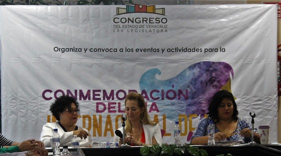 En el Palacio Legislativo se reunieron las titulares de las Unidades de Género de las diversas dependencias del Gobierno del Estado y del Poder Legislativo, donde trataron el punto de manejar las mismas como Direcciones de Género y que se les asigne un presupuesto propio..
