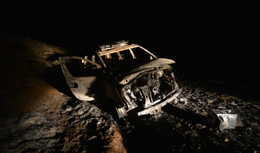 Una ambulancia del Ayuntamiento de Las Vigas, fue alcanzada por las llamas en las primeras horas del siniestro, cuando acudieron a  la localidad de Hojas Anchas, resultando pérdida total de la misma. 