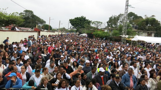 Más de 20 mil trabajadores de la educación de todo el estado se congregaron en Misantla para conmemorar 35 años del fallecimiento del maestro Alfonso Arroyo Flores, fundador del Equipo Político, corriente mayoritaria al interior de la Sección 32 del SNTE.