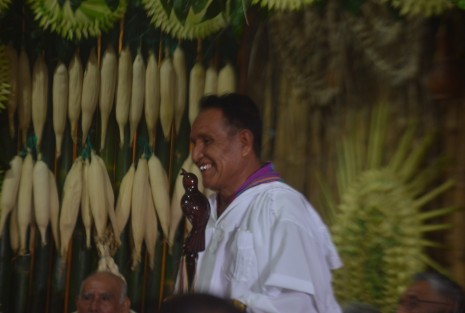 El ritual de inauguración de la Cumbre Tajín inicia en la Casa de los Abuelos, donde el gobernador Cuitláhuac García Jiménez presentó sus respetos y escuchó los consejos de los sabiduría ancestral totonaca. 
