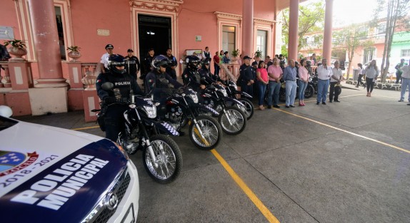 Esto con la finalidad de reforzar la seguridad en el municipio; y en caso DIF, pueda visitar y trasladar a enfermos desde sus comunidades.  