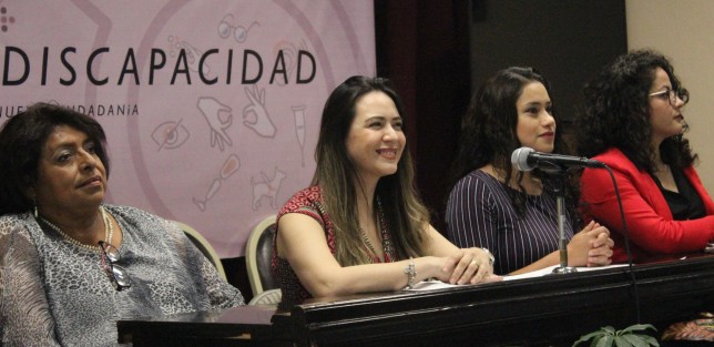 En el marco del Día Internacional de la Mujer y por iniciativa de la diputada Montserrat Ortega Ruiz, se llevó a cabo el Conversatorio Mujer y Discapacidad, construyendo una nueva ciudadanía, con la finalidad de percibir a la mujer y su situación de discapacidad, desde la perspectiva de los derechos humanos y no desde una óptica asistencialista.  
