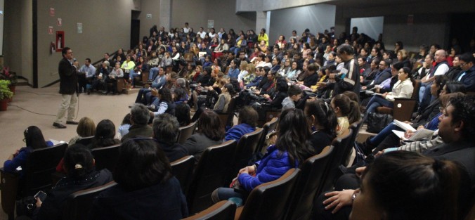 
Estudiantes, docentes en el área y padres de familia, participaron con la finalidad de buscar que quienes padecen el trastorno puedan tener una vida funcional e independiente.Estudiantes, docentes en el área y padres de familia, participaron con la finalidad de buscar que quienes presentan el trastorno puedan tener una vida funcional e independiente.