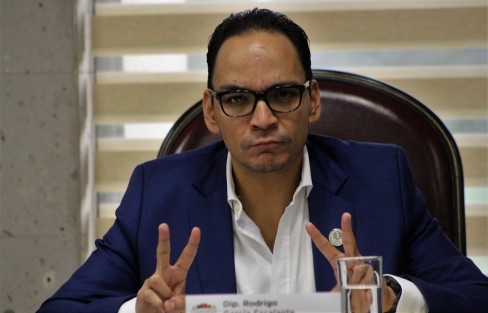 Aspectos de la sesión permanente del Congreso del Estado.