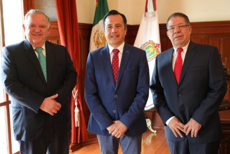 Así, el Gobierno Estatal marca una ruta de trabajo conjunto donde se construyen acciones que Veracruz requiere de manera urgente. 