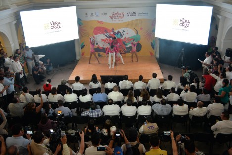 El festival internacional de la salsa regresa a México en el foro abierto más importante del país, conocido como el Salsódromo de Boca del Río, del 23 al 26 de mayo, informó el gobernador del Estado Cuitláhuac García Jiménez. 