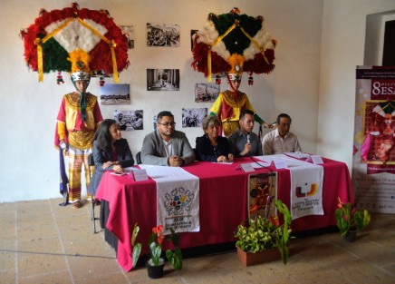 En las instalaciones del Centro Recreativo Xalapeño fue anunciado el Octavo festival de la Escuela de Artes de Veracruz, a realizarse del 12 de abril al 10 de mayo en esta ciudad.