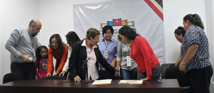 Este 9 de abril, Día Nacional de la Adopción, la diputada Cristina Alarcón Gutiérrez dio a conocer que el próximo 29 de mayo a partir de las 10:00 horas se realizará, en el auditorio Sebastián Lerdo de Tejada del Congreso del Estado un Conversatorio en el que se abordarán las experiencias de padres que han adoptado y además se analizará la legislación vigente en la materia.  