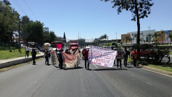 Manifestantes de Chicontepec obligaron a que se cancelara un evento que iba a estar encabezado por el gobernador Cuitláhuac García  en la SEV.  