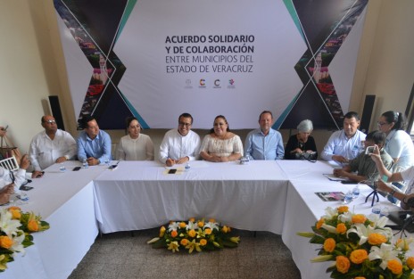 Primer Acuerdo solidario y de colaboración entre municipios del Estado de Veracruz, donde el Ayuntamiento de Coatepec fue  sede para recibir a los alcaldes de: Misantla, Totutla, Teocelo, Ixhuacan del Café, Tlanehuayocan, Paso de Ovejas, Soledad de Doblado, Landero y Coss, Acajete, Ursulo Galván, La Antigua, Puente Nacional, Teocelo entre otros municipios. 

