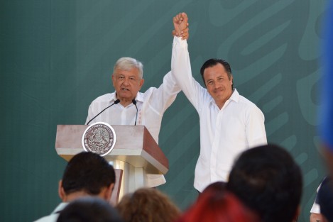La masacre, donde perdieron la vida 13 personas, será resuelta, a pesar de que la Fiscalía General del Estado (FGE) aún no ha entregado hasta el momento informes, expuso el gobernador Cuitláhuac García Jiménez. 