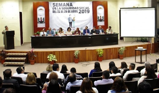 En el Congreso del Estado inició la Semana de la Seguridad Social, que se llevará a cabo del 22 al 26 de abril. 