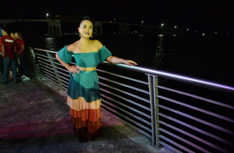 Como invitada especial a la Coronación Oficial de la Corte Real del Carnaval de la Feria de la Pesca Alvarado 2019, estuvo presente Nitzia Chama, actriz y conductora de Univision en Los Ángeles, EE.UU.
