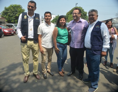 El Alcalde de Teocelo, Mario A. Chama Díaz, en compañía de la Síndica Municipal, Zayra del Carmen Martínez Andrade; la dirección de Obras del Municipio; alcaldes de Cosautlán de Carvajal  e Ixhuacán de los Reyes, así como  habitantes de Texín y Piedra Parada, acudieron a la SIOP en la ciudad de Xalapa y fueron recibidos por el Ing. Elio Hernández Gutiérrez, Secretario de la SIOP, esto como parte del seguimiento al proceso de rehabilitación del tramo carretero Teocelo - Texin.