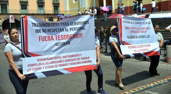 Previo al desfile conmorativo el Ejecutivo estatal indicó que su gobierno respeta los derechos de los trabajadores y le apuesta a la productividad. 