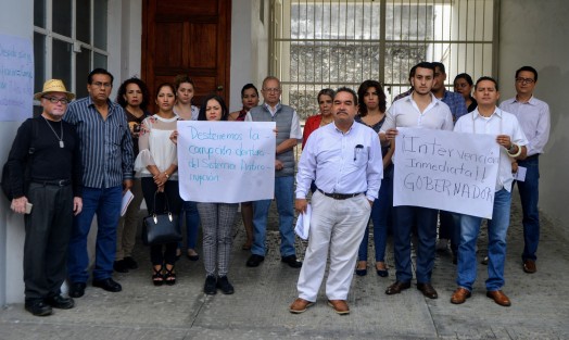28 empleados  del Sistema Estatal Anticorrupción se manifiestaron a las afueras de las instalaciones del organismo luego de que fueran despedidos injustificadamente, exigen diálogo y la liquidación correspondiente como marca la ley.