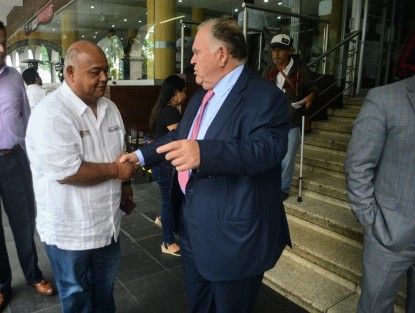 El Presidente del Tribunal Superior de Justicia, Edel Álvarez Peña, se sumó a las acusaciones contra el Fiscal General del Estado, Jorge Winckler Ortiz, y aseguró que pese a que jueces de control emiten órdenes de aprehensión contra delincuentes, el funcionario tarda en recogerlas y subirlas al sistema.