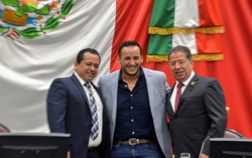 Durante la tercera sesión ordinaria del Congreso Local se leyó la minuta con proyecto de Decreto por el que se reforman, adicionan y derogan diversas disposiciones de los artículos 3, 31 y 73 de la Constitución Política en materia educativa. 