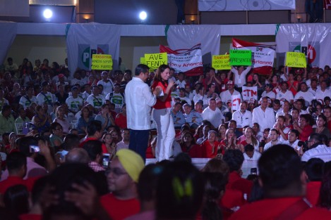 La presidenta del Comité Ejecutivo Nacional del PRI, Claudia Ruiz Massieu, asistió y tomó protesta a Marlon Ramírez como dirigente estatal del tricolor, y Arianna Ángeles Aguirre como secretaria general del partido.
El ahora dirigente estatal del PRI, Marlon Ramírez, mandó un mensaje al gobierno estatal: si se meten con Erika Ayala, se meten con todo el PRI, tiene todo nuestro respaldo la diputada.  