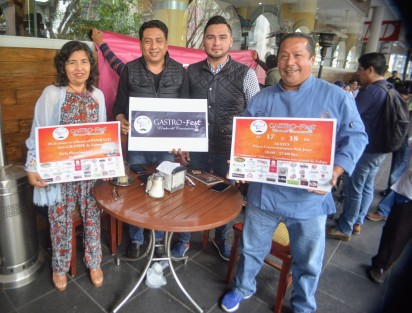 Restauranteros y Chefs participantes de gastro-fest invitaron a participar en el  pambazo más grande Xalapa el próximo 17 y 18 de mayo en una conocida Plaza de Xalapa.