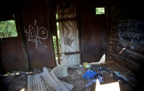 Algunos de los paseantes cuentan que este sitio siempre ha sido chapeado y limpiado por vecinos y usuarios, lo que realmente urge es vigilancia y alumbrado, ya que por las noches es usado por malvivientes y hasta por migrantes, lo que atemoriza a los vecinos.