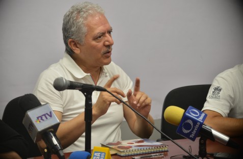 Al referirse al tema del relleno Sanitario de El Tronconal, el alcalde de Xalapa,Hipólit Rodríguez Herrero aclaró que muchas de las afectaciones ecológicas son de cuando la empresa Veolia operaba dicho tiradero y que por lo tanto no se le pagar va a ni un centavo.