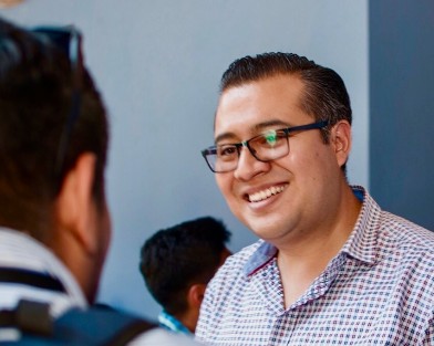  Luego de que diversos medios de comunicación dieran cuenta de los requerimientos de logística para preparar la llegada del presidente Andres Manuel López Obrador, el alcalde Enrique Fernández aseguró que el ánimo de los coatepecanos es de júbilo ante la llegado del mandatario federal.