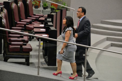 Se realizó la sexta sesión ordinaria del Congreso Local donde unos de los puntos que se discutieron fue el dictamen de las Comisiones Permanentes Unidas de Justicia y Puntos Constitucionales y de Derechos de la Niñez y la Familia, con proyecto de Decreto que reforma el artículo 242 del Código Civil.  
