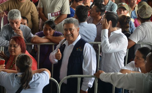 El presidente municipal de Teocelo, Mario Chama Díaz, estuvo presente en la visita oficial del presidente Andrés Manuel López Obrador, en Coatepec.