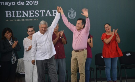 El Presidente de la República, Andrés Manuel López Obrador, arribó al Pueblo Mágico de Coatepec a poner en marcha el programa <strong>Producción para el Bienestar: Café para el Campo</em>.