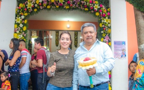 El alcalde de Teocelo, Mario Antonio Chama Díaz, apadrinó el tradicional Arco Floral de la tradicional fiesta patronal Baxtla 2019 en honor a la Visitación de Nuestra Señora. El munícipe manifestó que se rebasaron las expectativas en  esta celebración,  tanto en afluencia como en participación ciudadana, además de refrendar el apoyo a la comunidad.