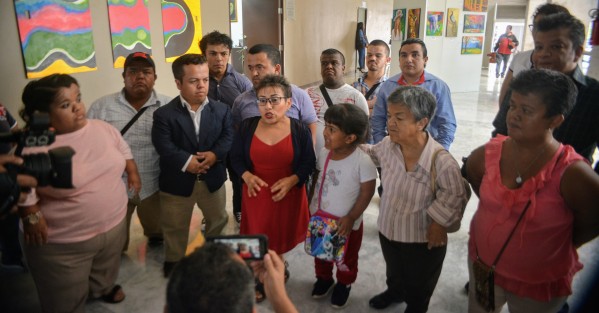 Con 50 votos a favor, la LXV legislatura  a probó la declaración del 25 de octubre de cada año como el <em>Día Estatal de las Personas con Talla Baja</em>.