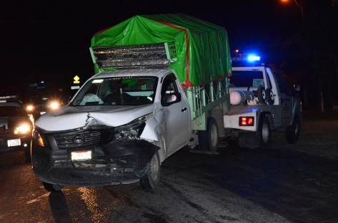 Tres vehículos resultaron dañados en una carambola la noche del sábado sobre la carretera federal Tlapacoyan – Martínez de la Torre a la altura de la localidad La Garita. Afortunadamente solo una persona resultó con lesiones leves.  