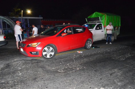 Tres vehículos resultaron dañados en una carambola la noche del sábado sobre la carretera federal Tlapacoyan – Martínez de la Torre a la altura de la localidad La Garita. Afortunadamente solo una persona resultó con lesiones leves.  