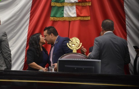 Aspectos de la Octava Sesión Ordinaria de la LXV Legislatura del Congreso de Veracruz. 