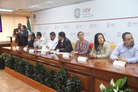Zenyazen Escobar, secretario de Educación, realizó la presentación del Foro Virtual de Consulta para la conformación del programa Sectorial de Educación 2019-2024. 