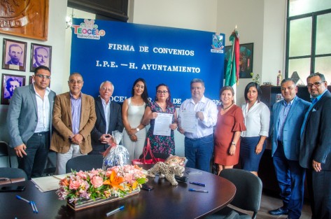 Se llevó a cabo la firma del convenio entre el H. Ayuntamiento de Teocelo que preside Mario A. Chama Díaz y el Instituto de Pensiones del Estado, convenio que declarara a Teocelo como un municipio que se encuentra al corriente en el pago de cuotas y aportaciones ante el IPE.   