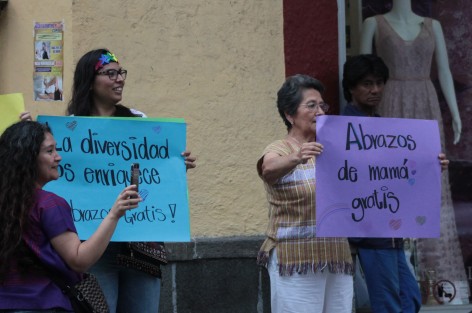 La comunidad LGBTTTI, famliares, amigos y simpatizantes marcharon con la consigna <em>Ame es amoe</em>. 