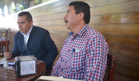 Alejandro Lino Cruz Romero, alcalde de Las Vigas, dijo que la zona afectada de San Juan del Monte en próximas fechas será reforestado, ya que dependen de la venta de madera que se está extrayendo en esta zona. 