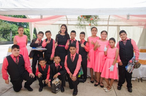 El Alcalde de Teocelo, Mario Chama Díaz, estuvo presente como invitado de honor en la clausura del ciclo escolar 2013 - 2019 de la escuela Primaria Vicente Guerrero, de la comunidad de Monte Blanco, evento en el cual  la Presidenta del Sistema Municipal DIF, Mara Chama Villa, fue madrina de Generación.  