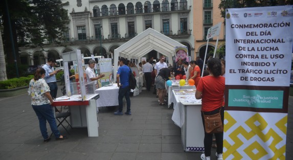 En el parque Juárez de la ciudad de Xalapa, con jornadas para la salud, la Coordinación para la Prevención de las Adicciones y de las Conductas Antisociales (COPACA), celebró el Día Internacional de la Lucha contra el Uso Indebido y el Tráfico Ilícito de Drogas.