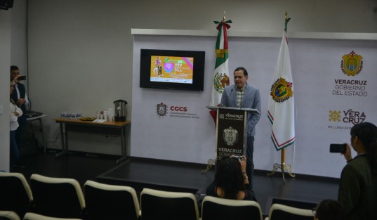 Radiotelevisión de Veracruz (RTV) presentó la carrera<em>De cerro a cerro 5K</em> en su tercera edición, que se llevará a cabo este 7 de julio a las 8:00 de la mañana y la cual partirá del cerro de Macuiltépetl para culminar en sus instalaciones del Cerro de la Galaxia.