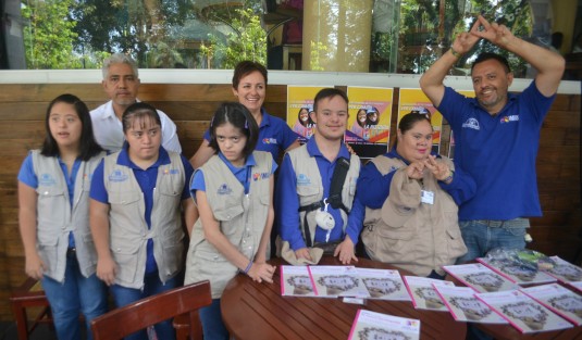 La campaña contempla  una conferencia  así como una de exposición de la colección El alma fotográfica, realizada por los jóvenes estudiantes de este programa.